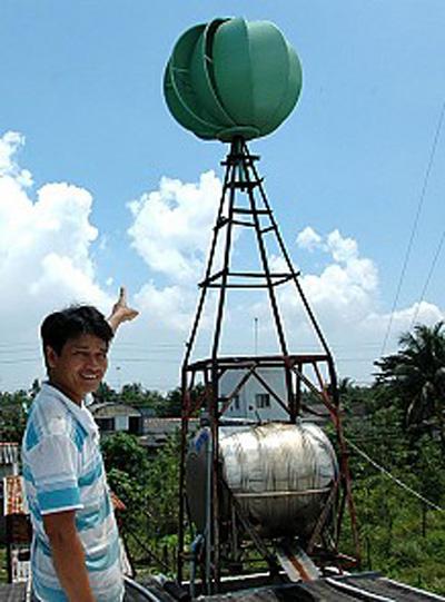 陳青青與他的南瓜形發電機。